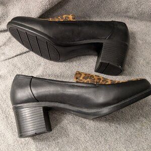 LAST CHANCE!  New! 9 1/2 WW 2" Heel Animal Print Pumps